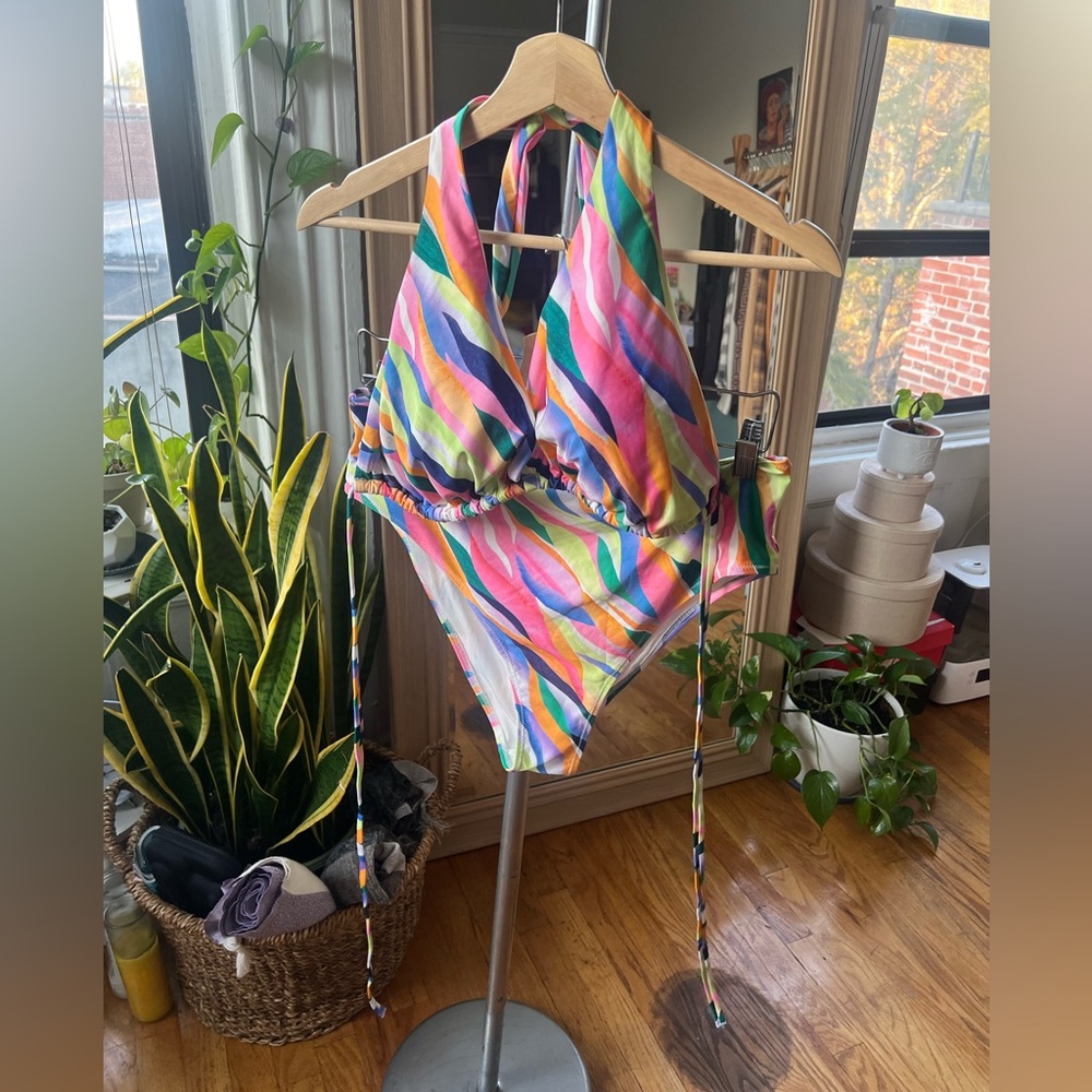 H&M Plus Size Swimsuit